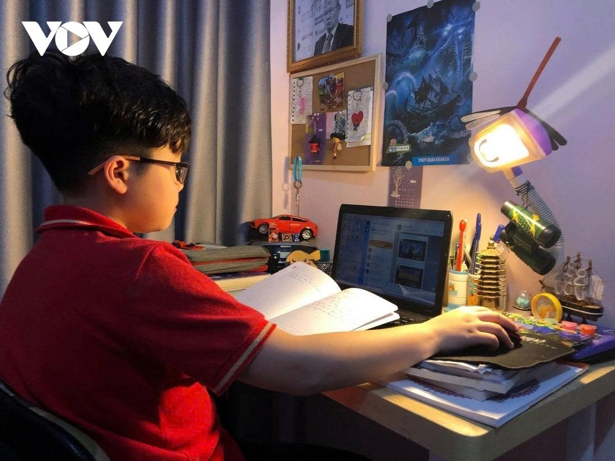 Hà Nội cho phép trường linh hoạt dạy trực tiếp hoặc online để bảo đảm an toàn